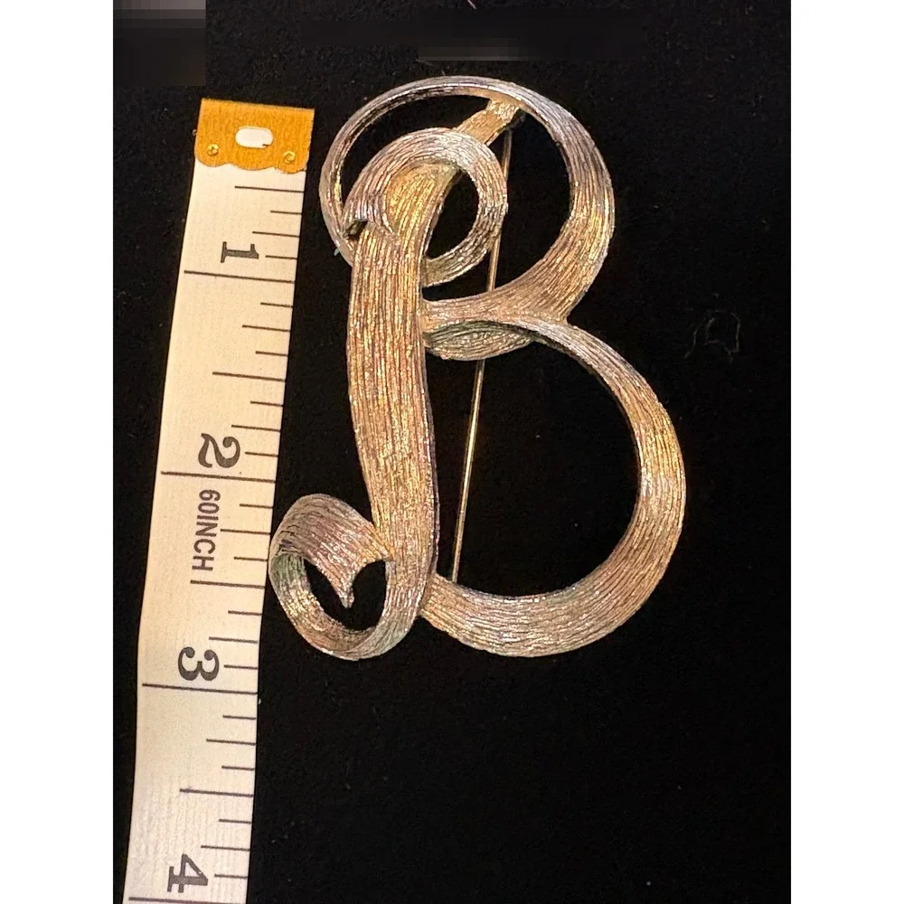 Vintage Monet Silver Tone Initial B Brooch Textured Script Letter Monogram Pin - Picture 6 of 7